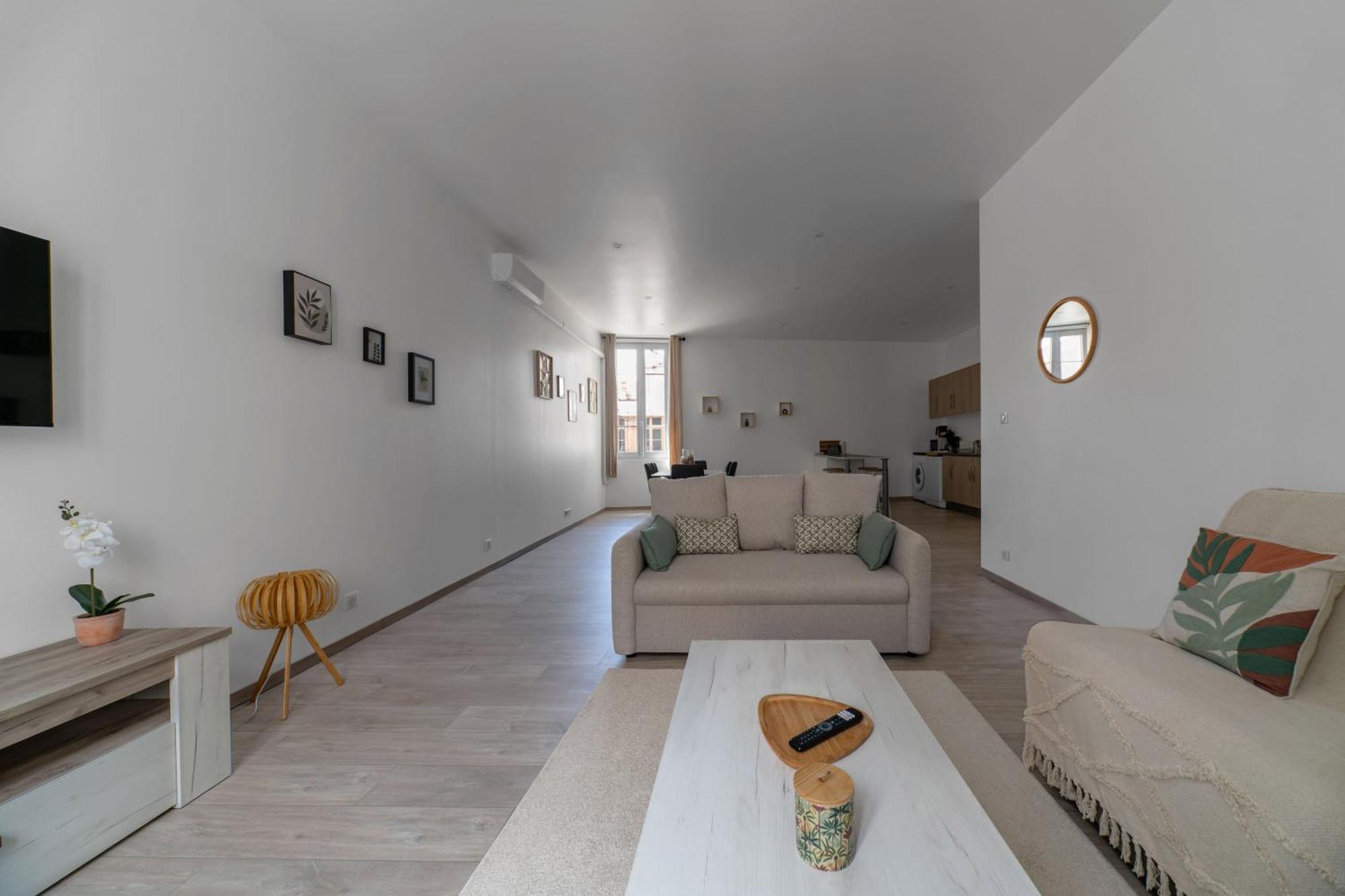 Le Ravy - Appartement Design, 2 Chambres, Centre Ville Виши Экстерьер фото